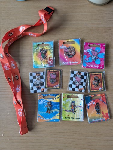 Haven holidays pin badges - haven,
